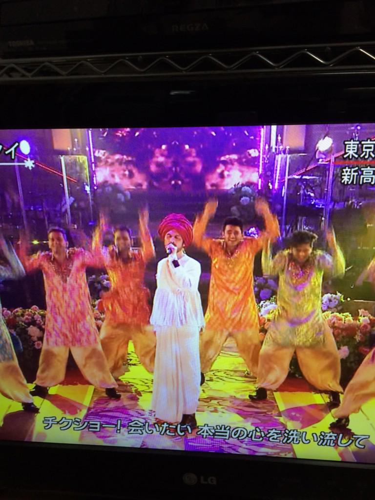 画像集 恋するインド人 平井堅 42 が話題に Mステfns歌謡祭 Togetter
