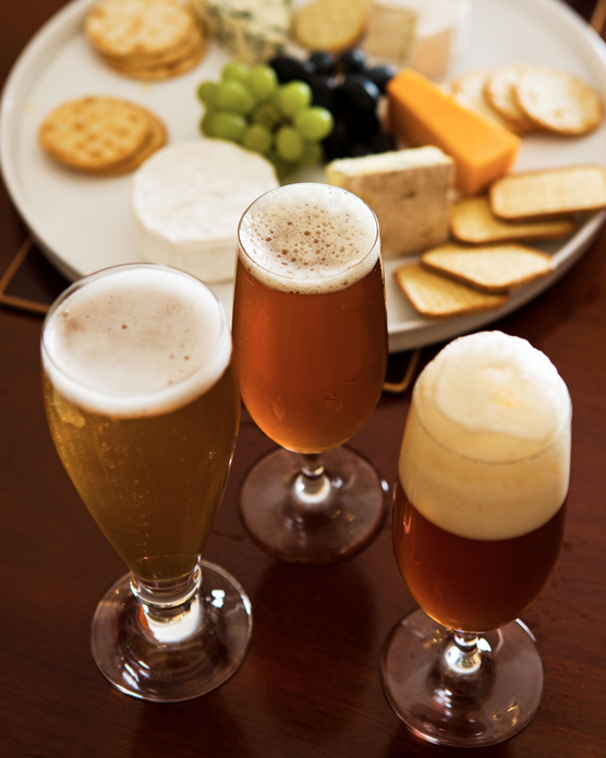 BeerForThat's tweet photo. Tonight is the first #BeerClub.From 7-8 @PeteBrownBeer will take over to answer all your pale ale questions. Join us! http://t.co/KXkePKy1B8