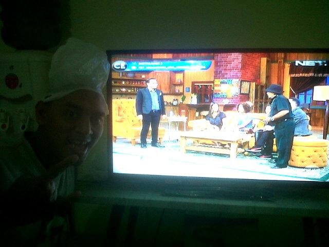 hendrikwarok22's tweet photo. Clue: CE (Vincent) nonton ini_Talkshow ngakak abis. Sule nya Lucu bingit.. @netmediatama @Ini_Talkshow #NETMILIUNER3 http://t.co/XcPRFSG7EA
