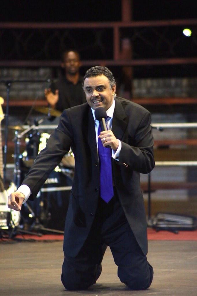 EvangelistDag's tweet photo. It's such a blessing leading people to Christ http://t.co/hj0OH1tf45