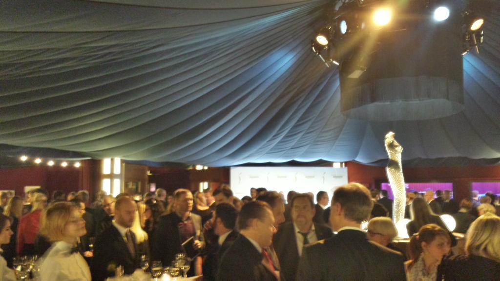 RouvenSchaefer's tweet image. “@HRMMagazin: Das Tipi am Kanzleramt füllt sich. Gleich geht es los bei der Verleihung der #HREA2014 http://t.co/qI9FeeKvXF” #doccheck