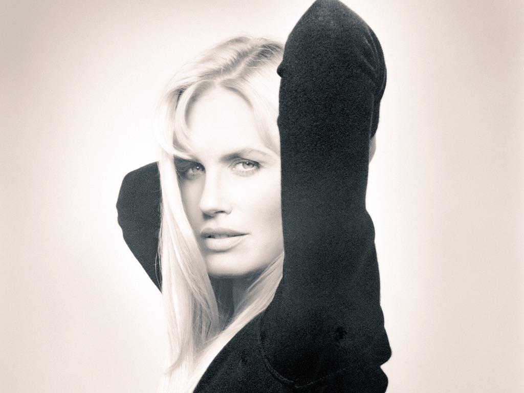    Happy birthday Daryl Hannah! ¡Feliz cumpleaños ! 