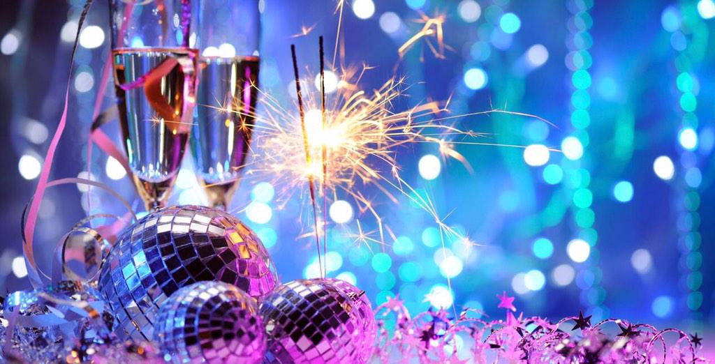 WATERFORDAC's tweet photo. WAC XMAS PARTY Club members and half marathon participants are invited  2 join us in the City Arms Saturday http://t.co/79trLDHlsA