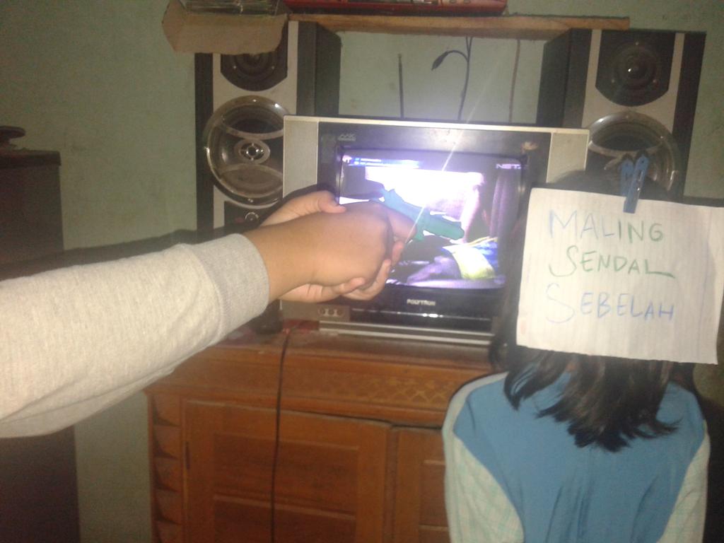 affxtion_nitae's tweet photo. #NetMiliuner_4 @netmediatama  Clue NT
Lapor pak ! Maling telah ditangkap :-D #Siap86 http://t.co/7JvnzQSdYn