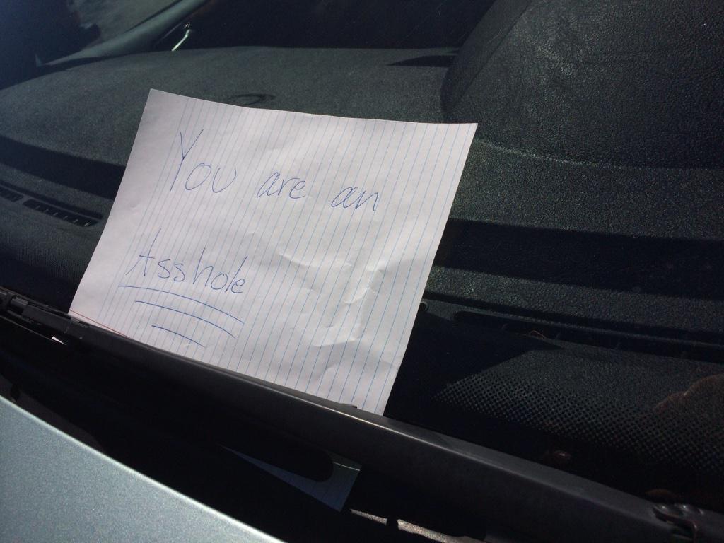 Potographers's tweet image. Don't double park