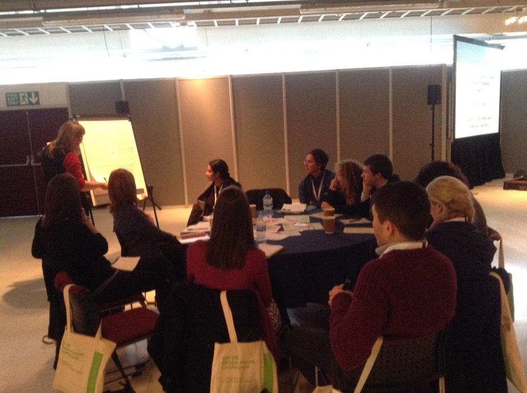 lisakidd22's tweet image. Career development session underway yesterday. Highly recommended! #signupfast #UKSF14 @dalewebb @lawrencemaggie