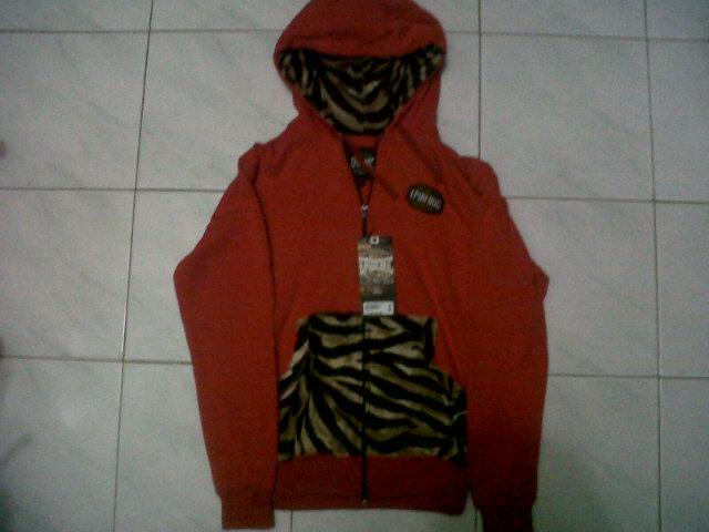 REVEL Shop tweet media