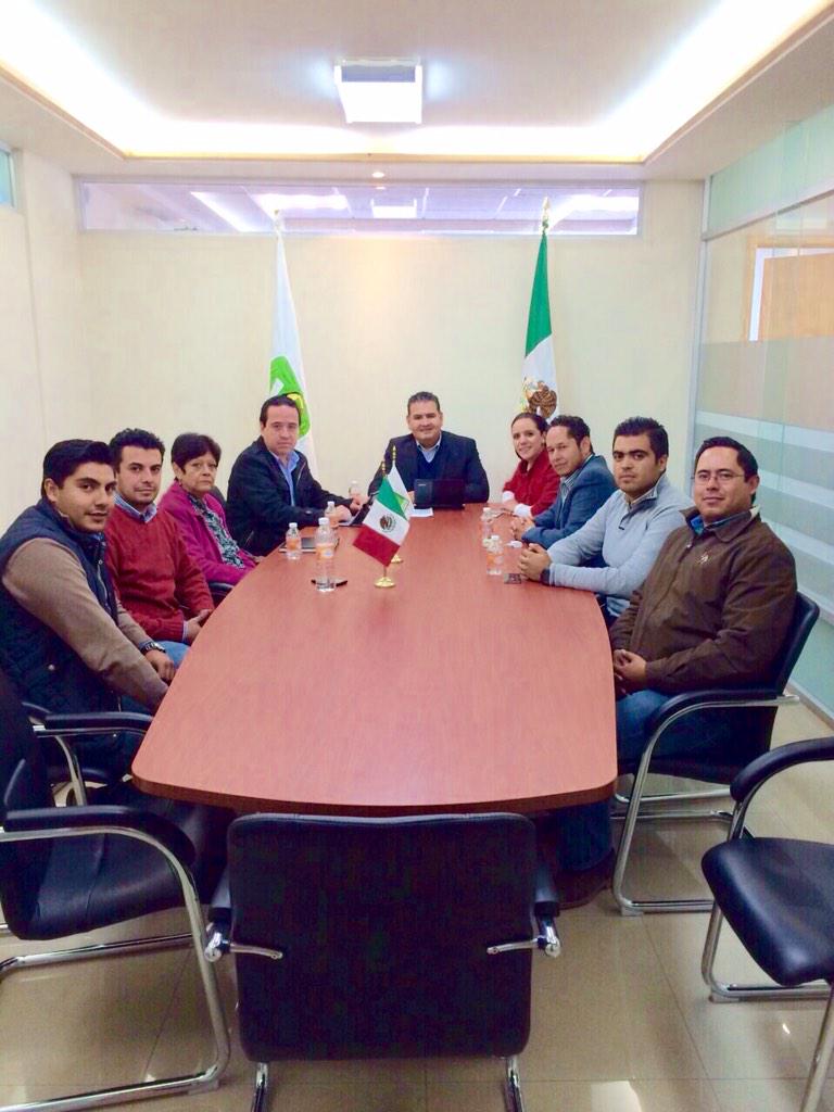 vicarmaszagoya's tweet photo. #Zacatecas #UnPuenteConLaGente Trabajo #PVEM en la Capital http://t.co/R0rEGFr0k6