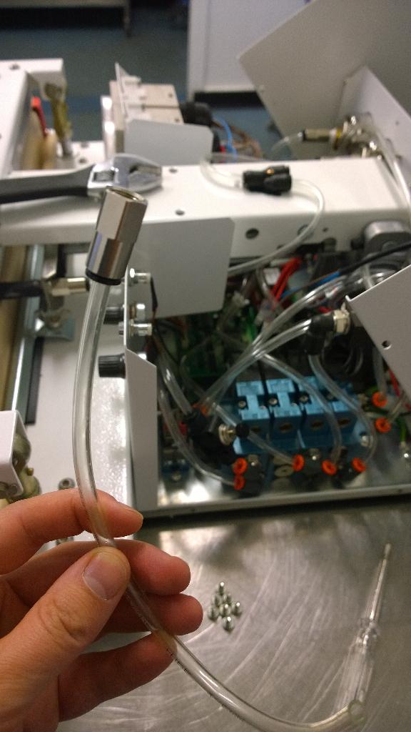 NullaNullaPasta's tweet image. Ever wondered what the inside of a packing machine looks like? I did