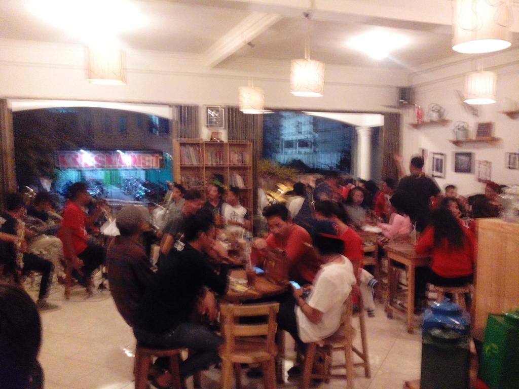 BardimanMusic's tweet photo. Come join us #Banjirbandang http://t.co/rdeyGZ6CxM