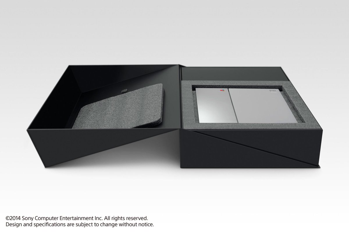 PlayStationFR's tweet photo. Allez voir notre dernier tweet pour avoir une chance de prendre vous même ces photos ;-) #20YearsOfPlay http://t.co/6jzafim5RD