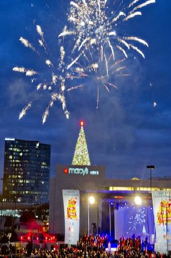 ParamountEG's tweet image. @ParamountEG is making your holidays bright. myemail.constantcontact.com/Paramount-is-M…