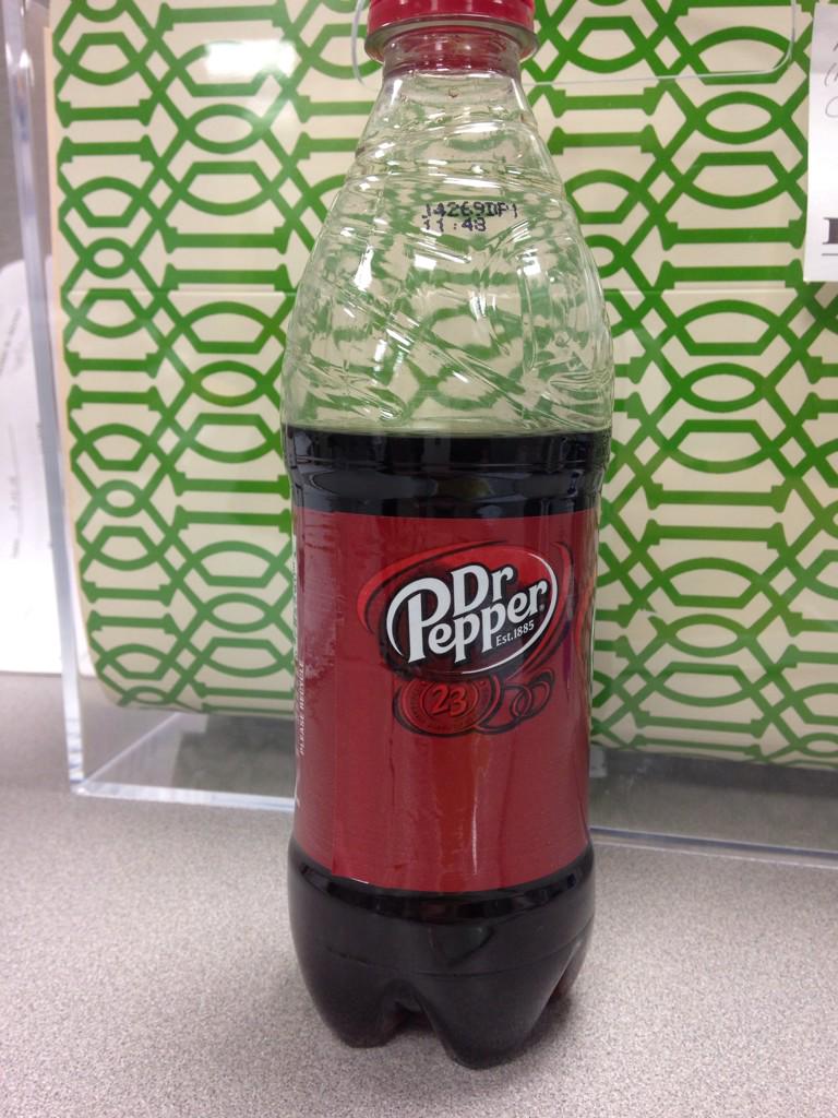ssweetums123's tweet image. Last Dr Pepper of 2014! #houseofhenry #sugarismydrug