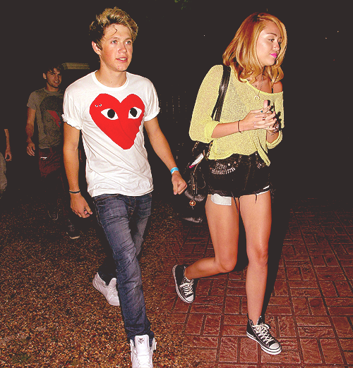 shipprflawless's tweet photo. @nialljflawless @mileyrflawless http://t.co/IsMoFtSaP7