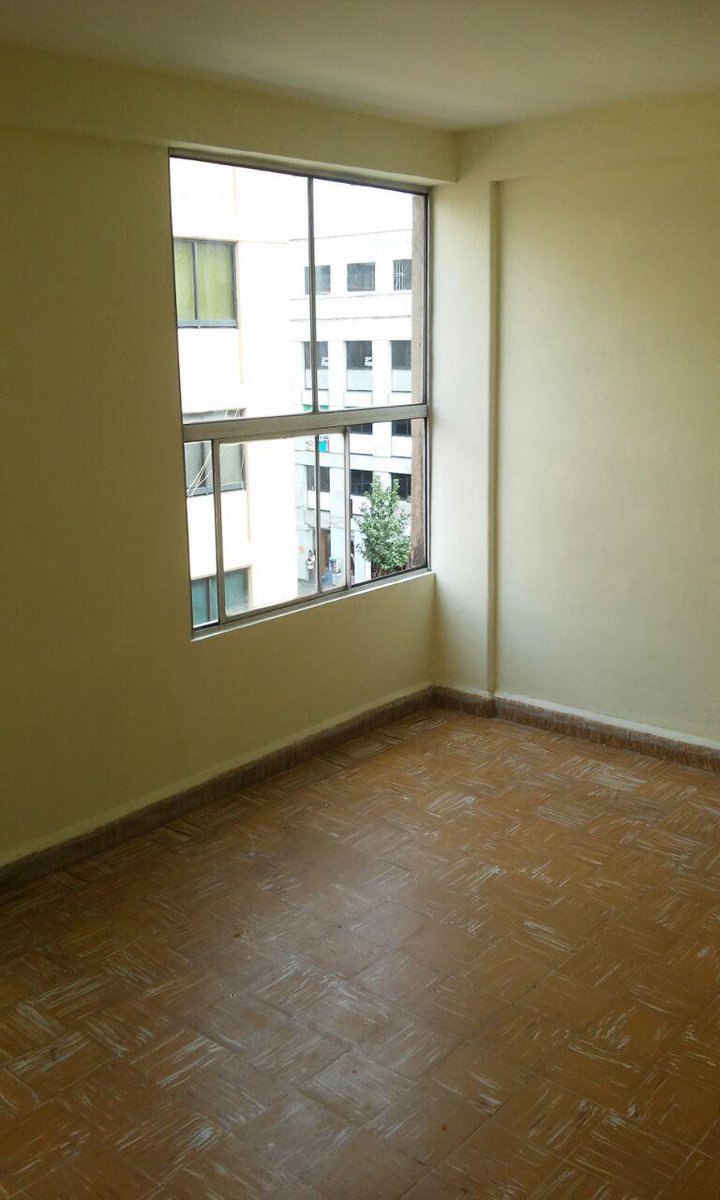 NASSARSC's tweet image. Renta departamento en el centro en Regina de 2 rec,1 baño.$7,000.00