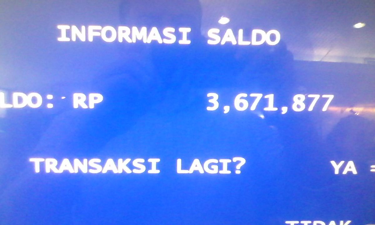 dis_tro tweet picture
