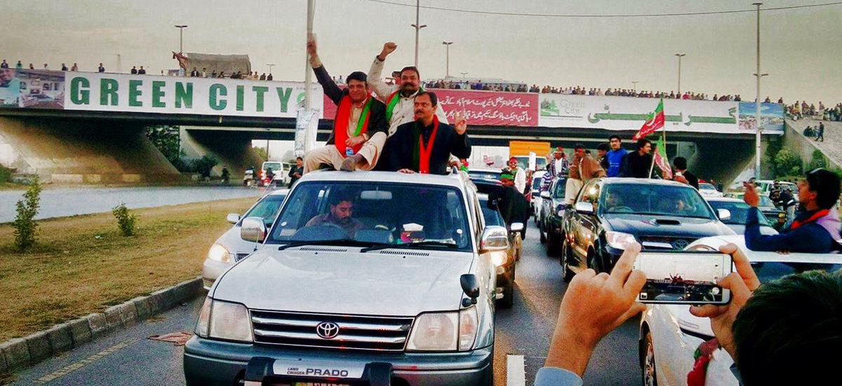 NA104PP108's tweet photo. Ch. Zubair Ahmad Khan Tanda PP108 heading with Rally to Islamabad #AzadiShowDown with @ahmed_chappar1 & @naeempp114 http://t.co/gU2UaDMZ8M