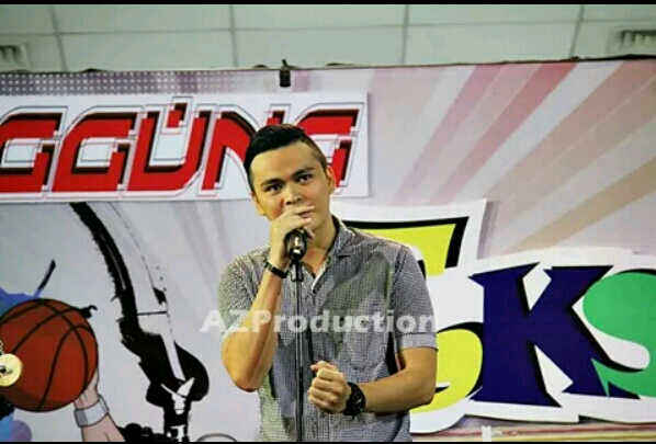 Dfinix's tweet photo. @Ricky_Dfinix #PanggungEKSIS @TVRINasional @DepokTownSquare #AZproduction http://t.co/BZVwoc74Wq