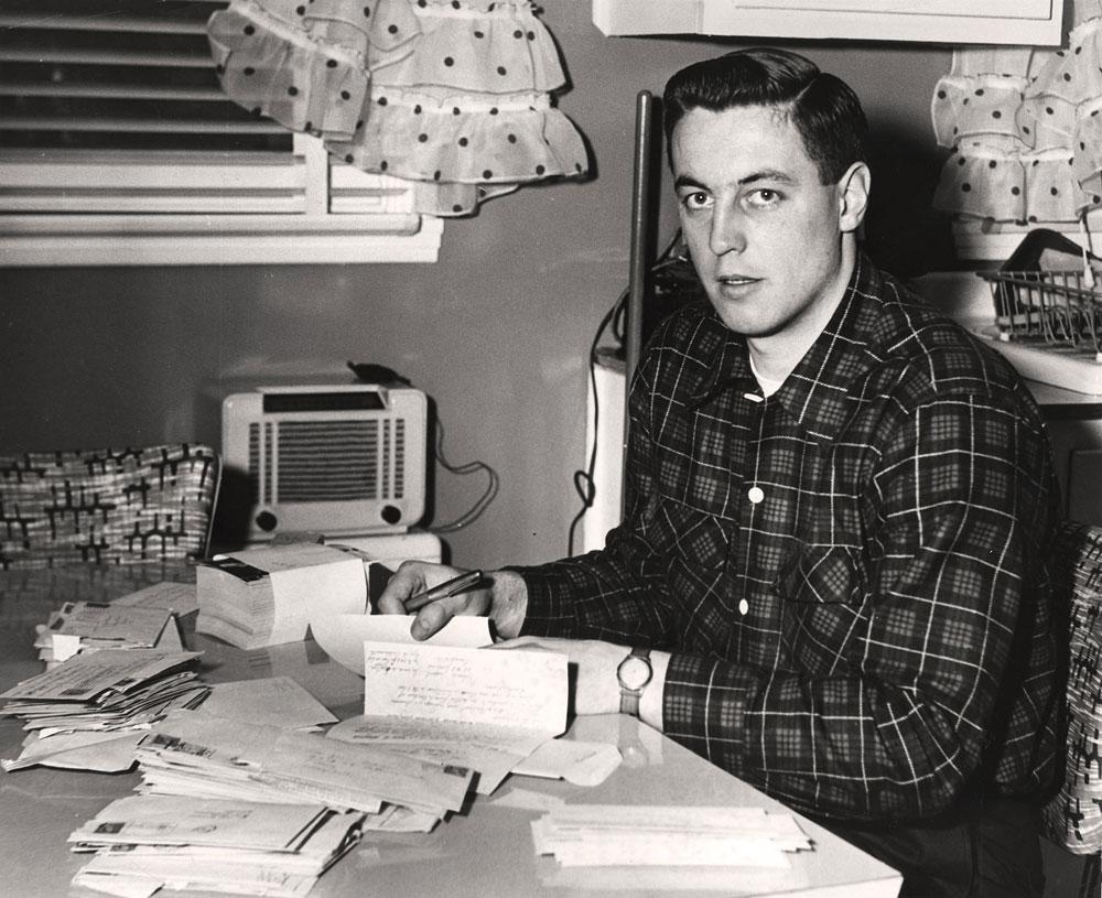 This is What Jean Beliveau Looked Like  in 1953 