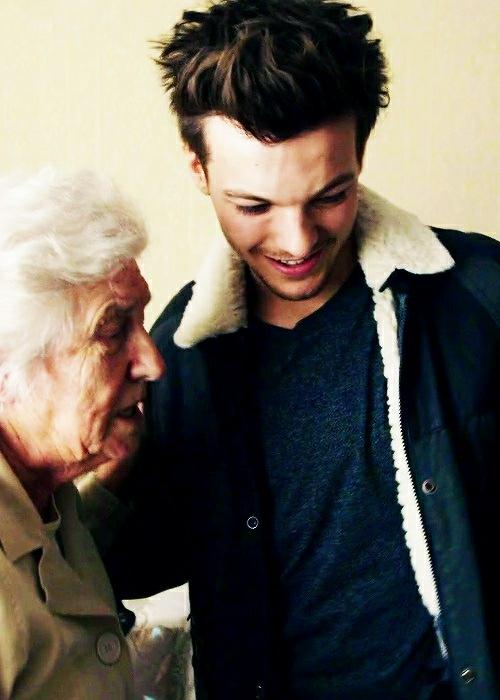  tell ur nana i said happy birthday 