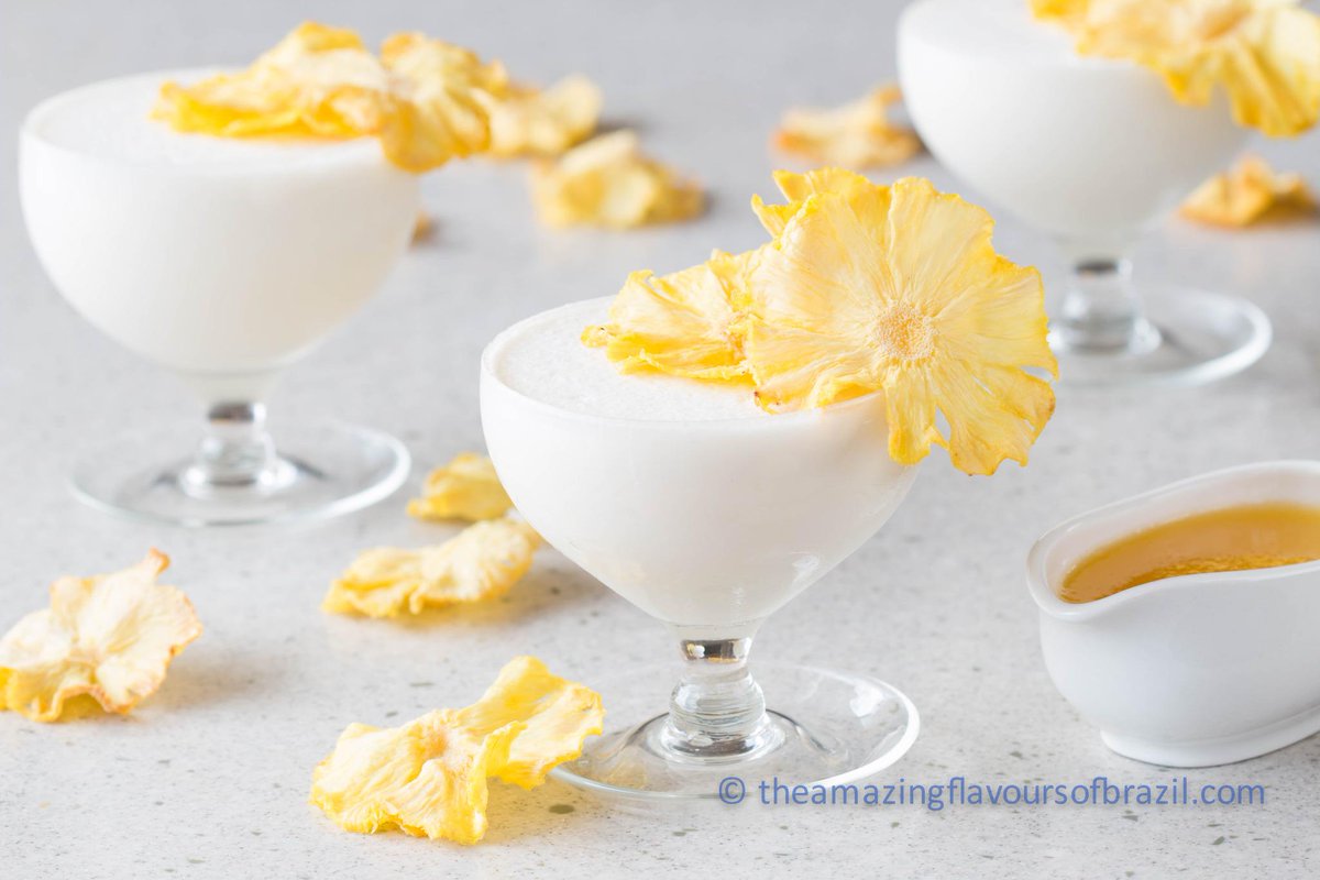 flavourofbrazil's tweet photo. #recipeoftheday #coconut mousse with #pineapple sauce and flowers. #dessert #brazilianrecipe #Foodiechats http://t.co/ca1GSgQ4Un