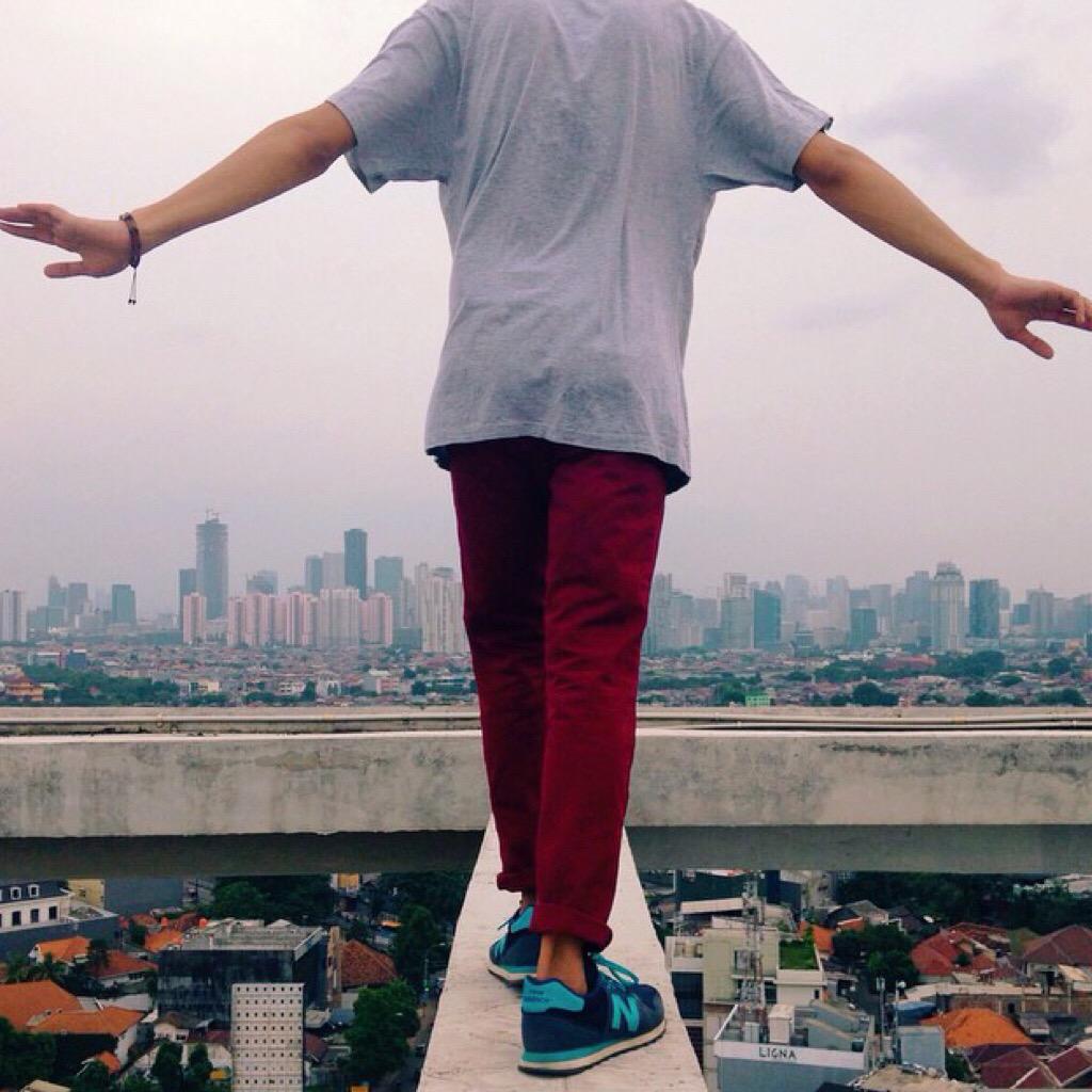 newbalance's tweet photo. Balance is key. http://t.co/AhDVFfZQuV