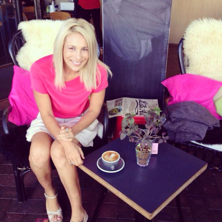 lisa_fernandez's tweet photo. Talking "Latte Art" on @9newsperth at @foamleederville and the Latte Smackdown at #LightUpLeederville #todayperth9 http://t.co/xmhUQjNR8W