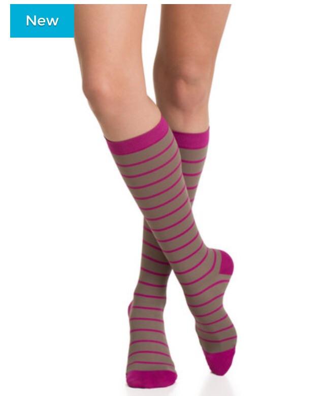 SmarterRN's tweet photo. Thanks @JudyandJo for sharing @VIMVIGR hey @NurseEyeRoll @Nursiverse kindly RT our legs need it! http://t.co/hBti2sxNBC