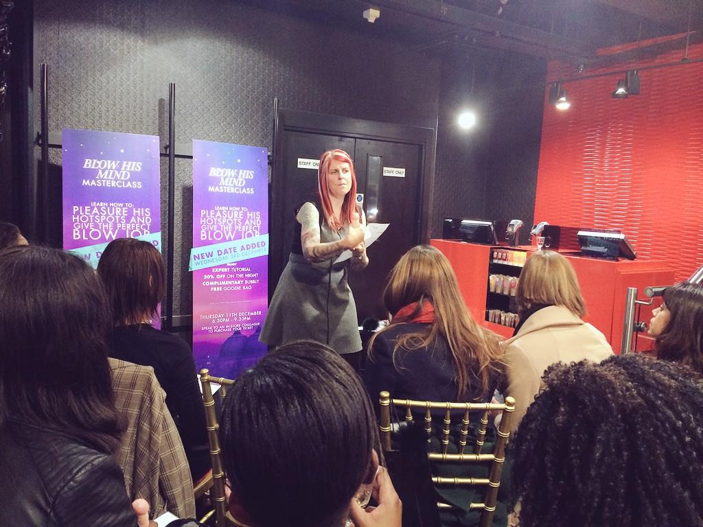 AnnSummers's tweet image. Mr Tom is out to play! #ASMasterclass