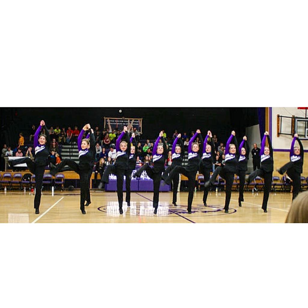 GoodhueDance's tweet photo. First basketball performance great job dancers! http://t.co/9UvI11fnrR