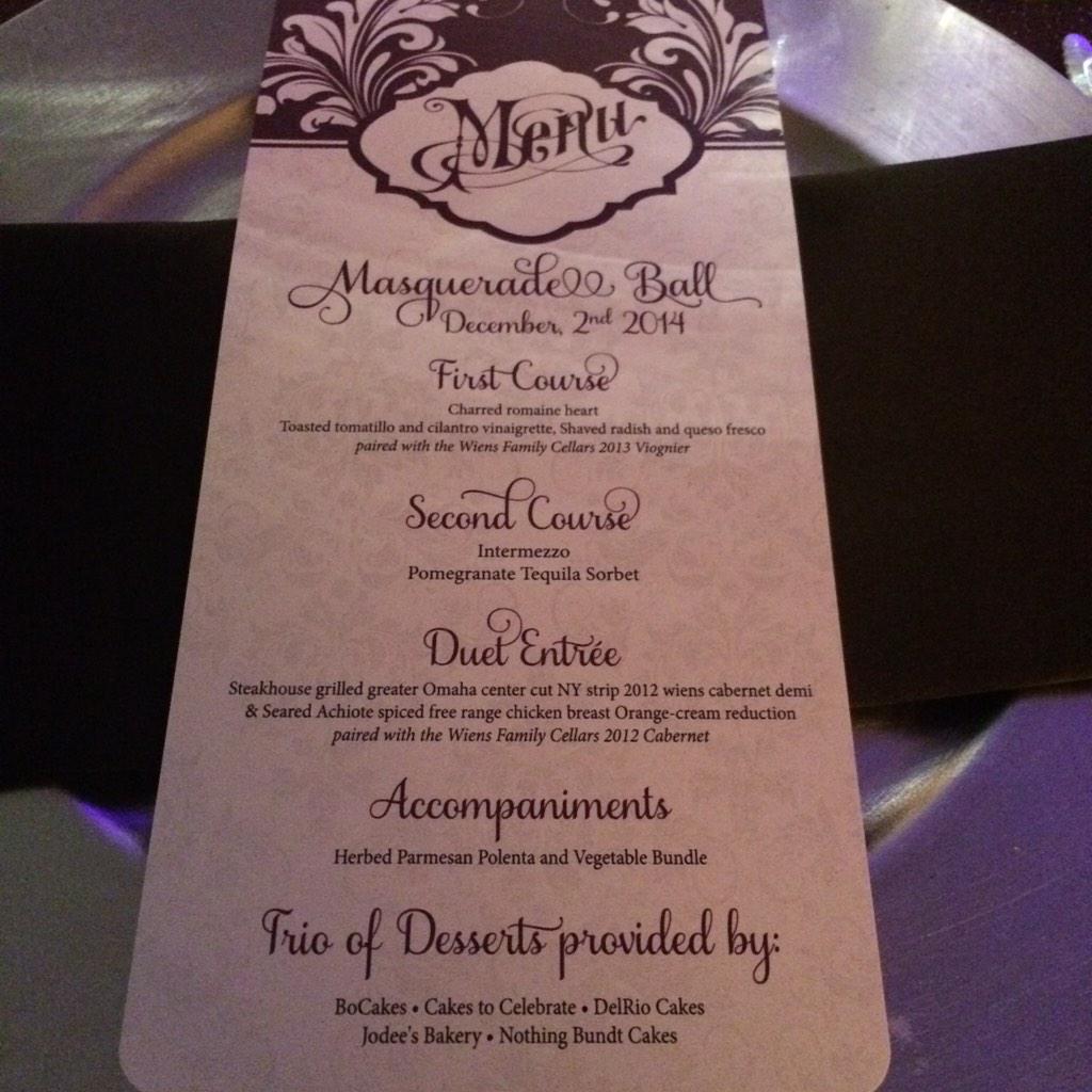 DreamCatchEvent's tweet photo. Dinner and dessert were amazing! What a great night it was!! #masqueradeball #tvwp #eventsplanners http://t.co/UDNJLck8vT