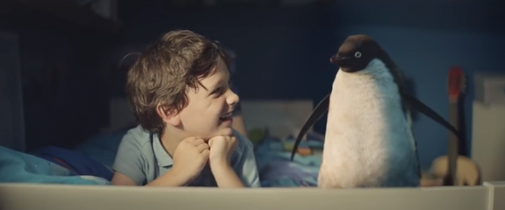 Petludos's tweet photo. Conmovedor video de un pingüino y la Navidad. #SomosFan http://t.co/1wCtcY8CnY http://t.co/X6BSqFtEdL
