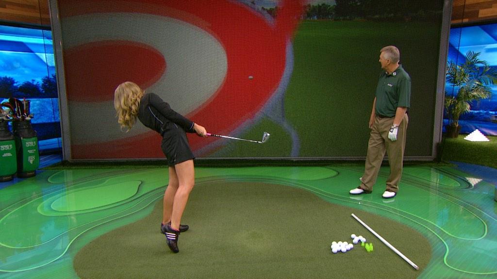 SaraBrownGolf's tweet image. Last show of the season for @martinhallgolf and I #SchoolofGolf @gca Tune in and see why I'm leaning like this 😁⛳️