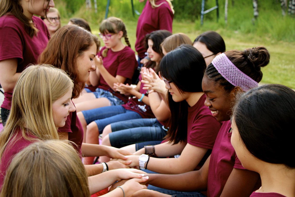 Captivenia tweet media