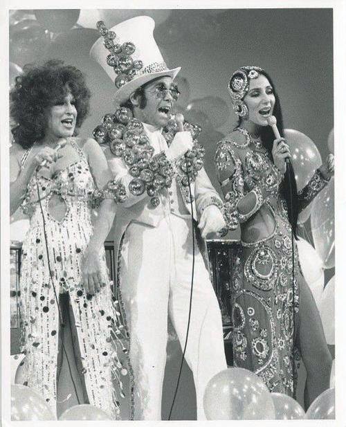  Happy Birthday 69th Birthday Bette Midler! Love Chers Outfit Here Too Btw! 