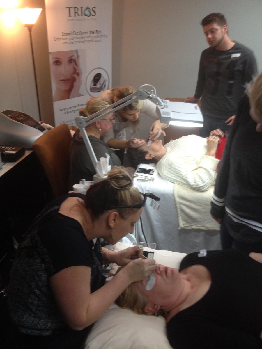 FaceForwardInc's tweet photo. Great Eyelash Extension class today at Face @FaceForwardInc http://t.co/AdJmfgCubk