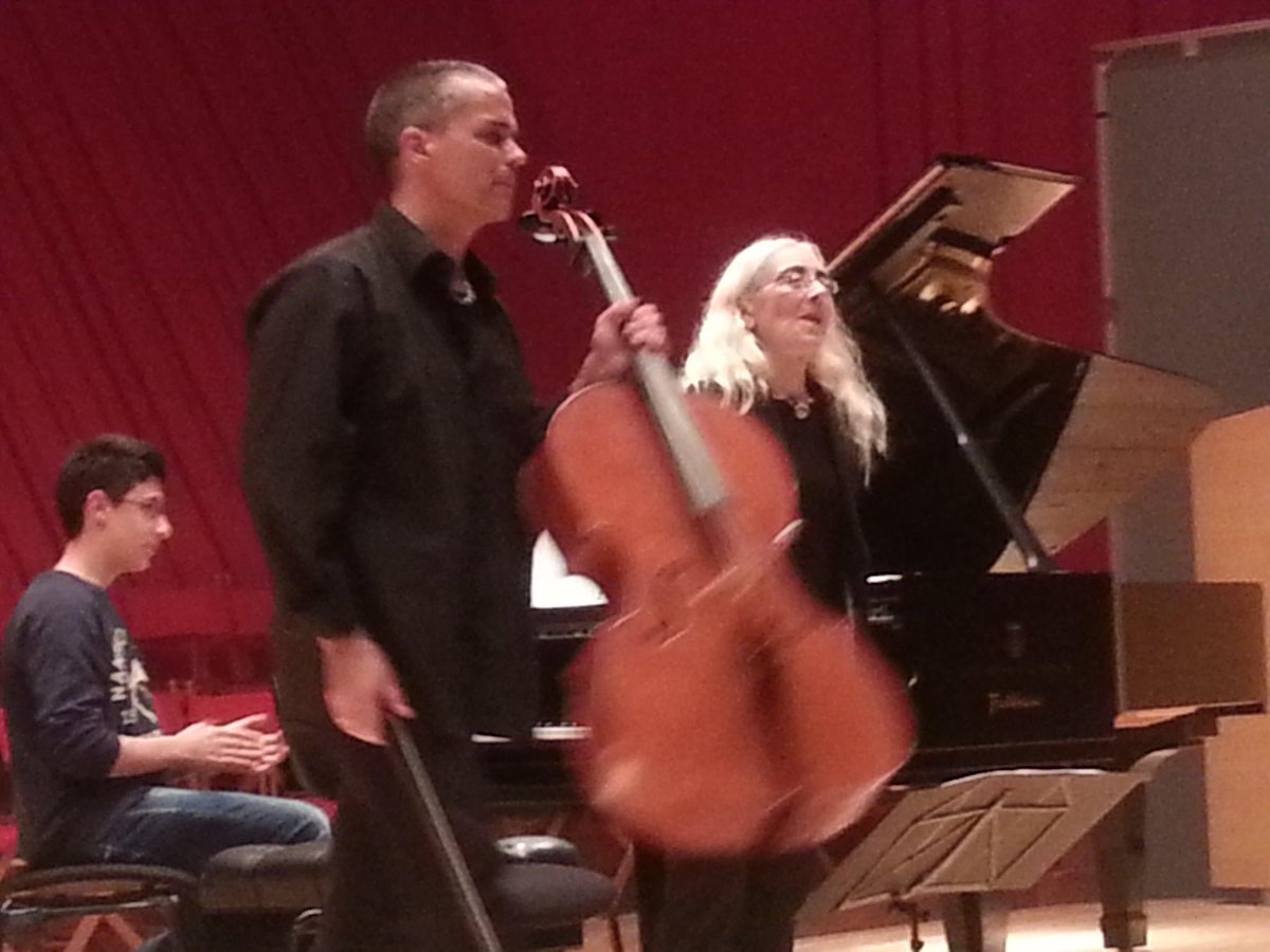 Concerto Buttà-Pincini, un viaggio nella musica d'autore a sostegno della "Sala Erica" della Questura di L'Aquila