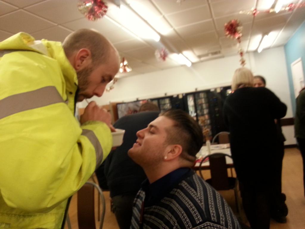 2 min challenge #funatwork @marcusakelly <a href="/tescocl/">churchlangley</a> <a href="/marshacan25/">Marsha Frost</a> <a href="/SteveLewis_uk/">Steve Lewis</a> <a href="/dswills/">David Williams</a> <a href="/sx_petal/">Donna Cushway</a> @