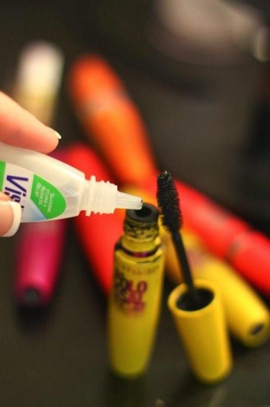BeautyQueenPrbz's tweet photo. Save that mascara! Or at least improve its life 💁 #PrincessTips http://t.co/3T2AFw2qoQ