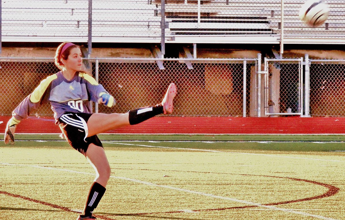 garcia2481's tweet photo. U know it's almost time when they leave@ 7am &amp; don't come home til 5pm #LRS14 #R2S #BloodSweatTears #BAGK #soccerlife http://t.co/XEZAYKoGlV