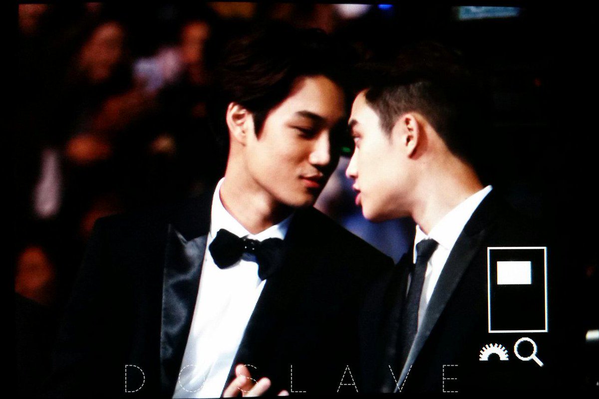 kismetselu's tweet photo. Why I love MAMA? #MAMA2014
it's because my SHIPS are SAILING!
#ChanBaek #Kaisoo #missHUNHAN
Yay~!!! Congrats Exo! http://t.co/QhKlfOE92m