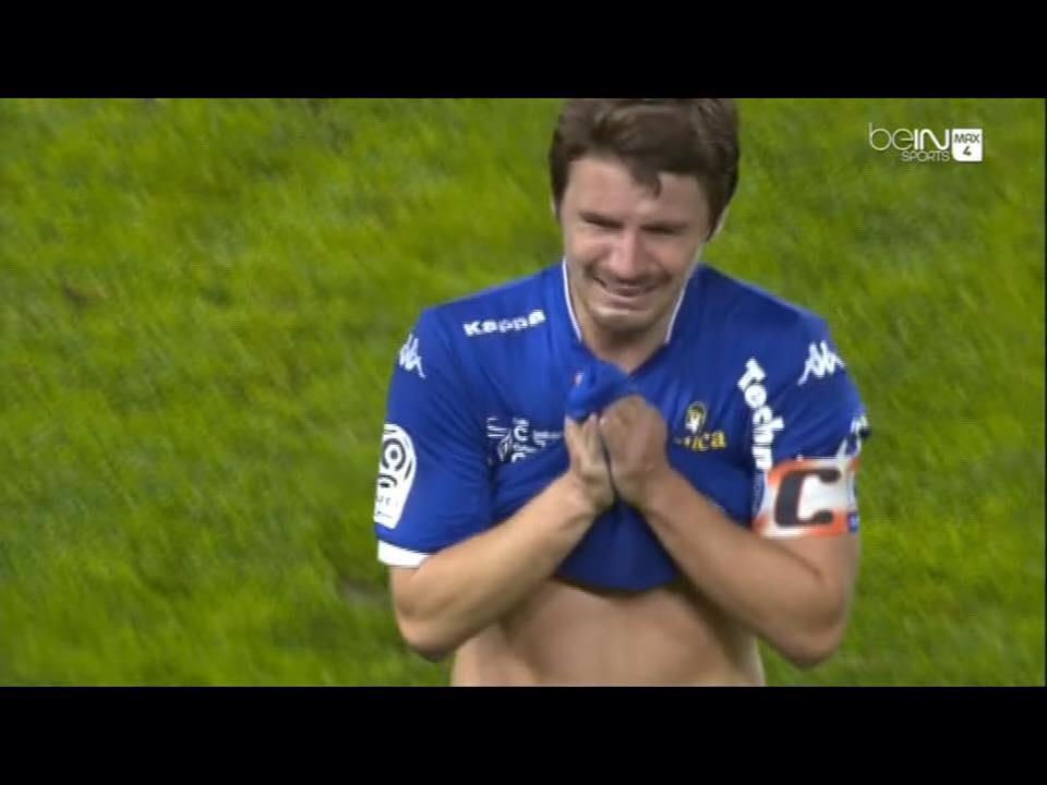 Angelo_santoni's tweet photo. Il n'a pas perdu la finale du Mondial ni celle de la Champions League. Juste la détresse d'être 20e. #symbolefort http://t.co/fba54rLcHL