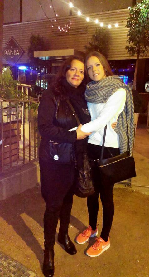 Barbara_Gonsa's tweet photo. Que pronto acaba lo bueno! terminan unos días maravillosos junto a ellas..❤ #hastalaproximafamilia http://t.co/nXkrzPT4y2
