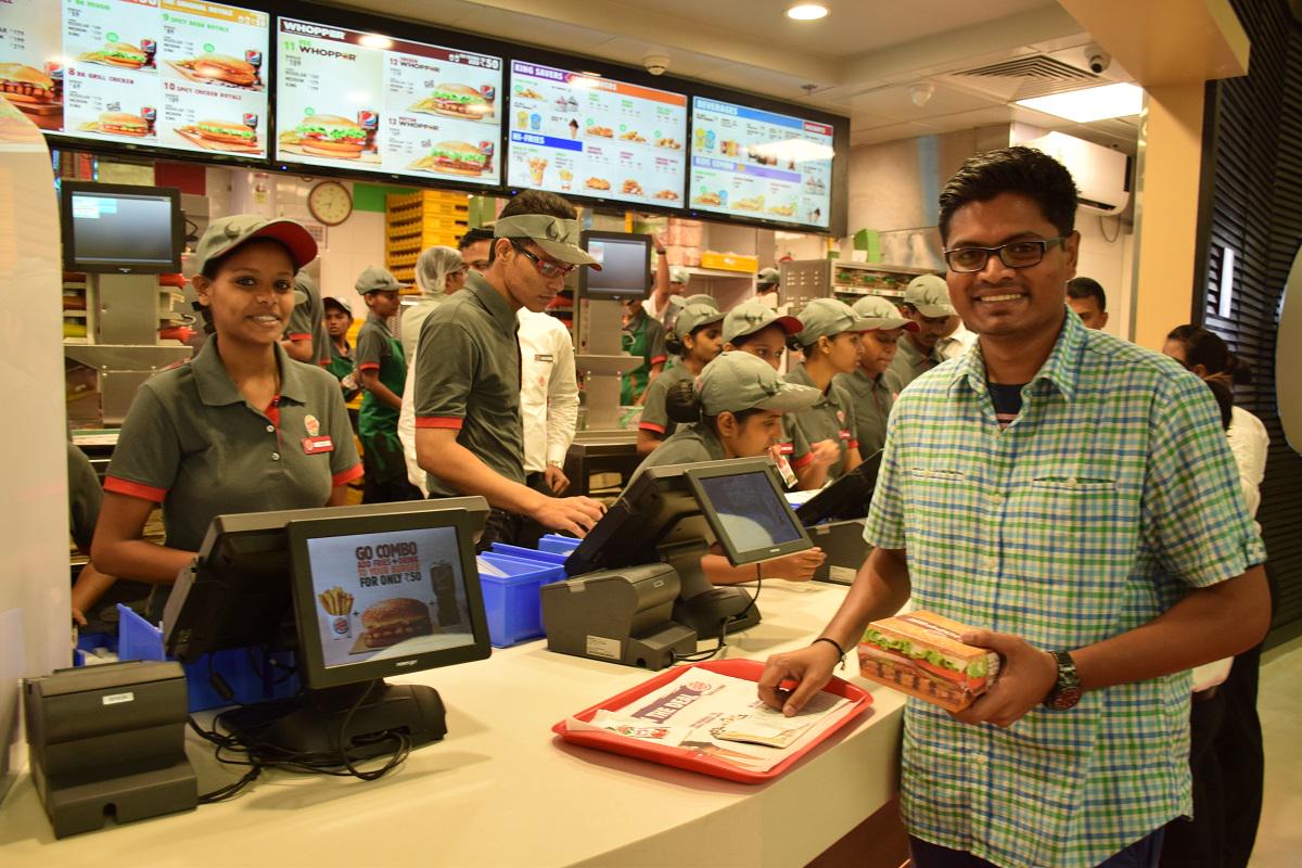 burgerkingindia's tweet photo. Our first store in #Mumbai is now open and we are excited to welcome our very first customer! #BurgerKingMumbai http://t.co/WKOgh4d3yZ
