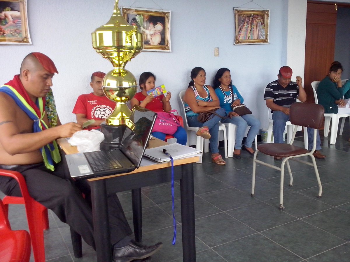 sonbapamin's tweet photo. SONBA PAMIN APOYANDO AL DEPORTE
11 clubes participantes sabado 22 de noviembre de 2014 en la comuna Peripa 8H00 http://t.co/QDBUY7EHjf