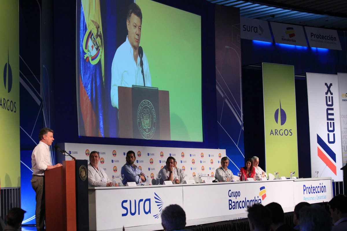 Pdte <a href="/JuanManSantos/">Juan Manuel Santos</a> también destacó el ambicioso plan en el que avanzamos para construir un nuevo Puente Pumarejo.