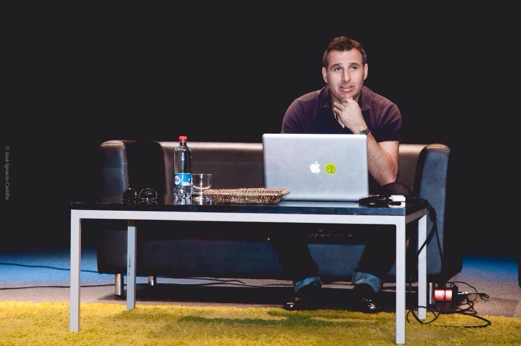 BernarditaAllen's tweet photo. Excelente e inspiradora Charla de @MarceloBorlando !!! 👍👍👏👏👏👏👏 http://t.co/IVmc4AxFyQ