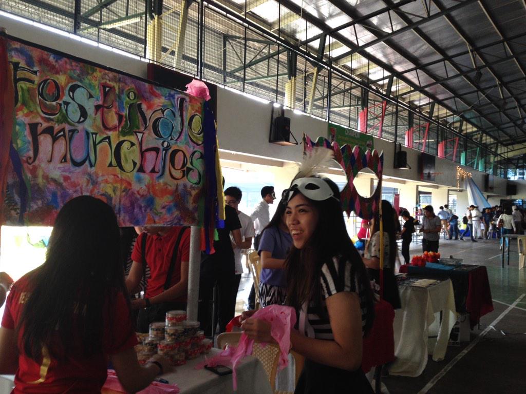 _FestMundial's tweet photo. Come see the colors of Festivale here at Festival Mundial! #3A http://t.co/kJuunTOncg