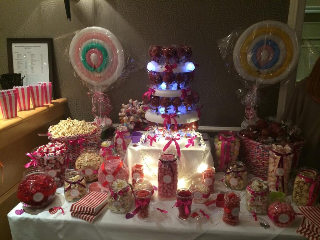 _TaraHeath's tweet photo. If any one is in need of a candy buffet please contact me 😊 #ordersplease http://t.co/fQGhj6YPnO