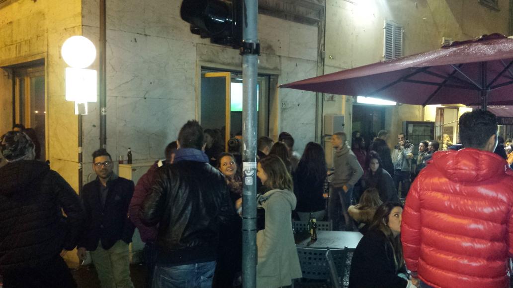 bazeelpisa's tweet photo. senza insegne @bazeelpisa ... http://t.co/y5CYqH07wb